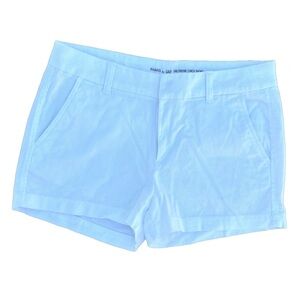 Gap white khaki shorts Size 6/28